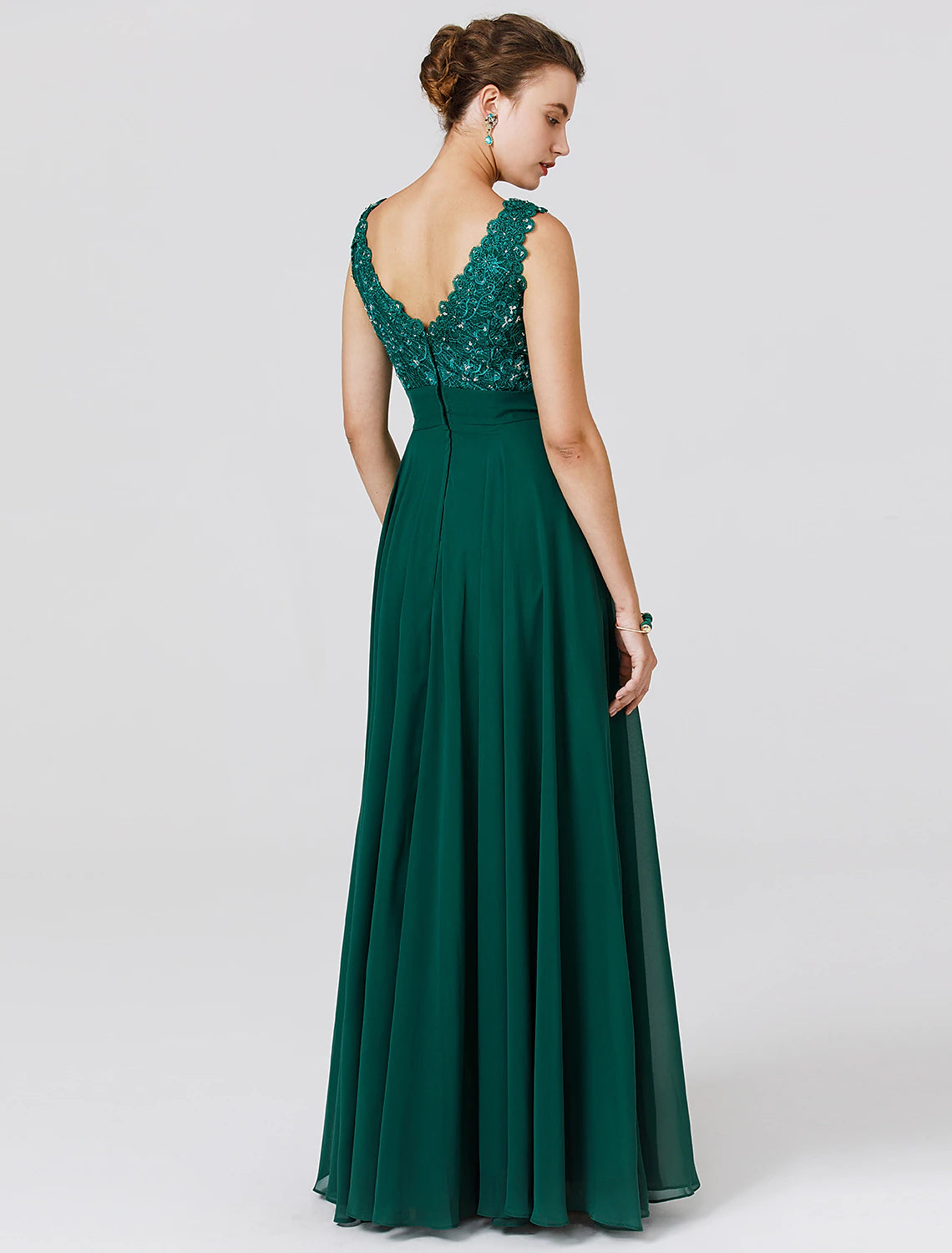 A-Linie Elegantes Kleid Hochzeitsgast Formeller Abend Bodenlang Ärmellos V-Ausschnitt Chiffon V-Rücken mit Schärpe/Band Perlenbesatz